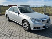 Gebraucht Mercedes E250 204 PS (150 kW) 2009 Silber Limousine