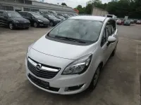 Gebraucht Opel Meriva drive 120 PS (88 kW) 2016 Weiß Van / Kleinbus