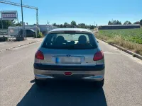 Gebraucht Peugeot 206 75 PS (55 kW) 2003 Silber Limousine