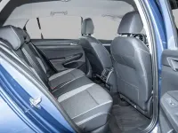 Usata VW Golf VIII 150 CV (110 kW) 2025 Blu Berlina