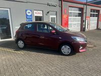 Gebraucht Mitsubishi Space Star Select 71 PS (52 kW) 2023 Rot Kleinwagen