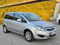 Gebraucht Opel Zafira Family 140 PS (102 kW) 2013 Argon silber/ice silver (m2) Van / Kleinbus