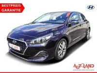 Gebraucht Hyundai i30 120 PS (88 kW) 2019 Phantomblackmet. Limousine