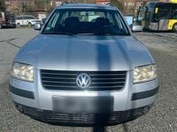Gebraucht VW Passat 115 PS (84 kW) 2002 Silber Kombi