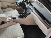 Gebraucht VW Passat Highline 150 PS (110 kW) 2015 Braun Kombi