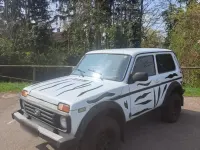 Gebraucht Lada niva 83 PS (61 kW) 2015 Weiß SUV