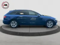 Gebraucht Audi A4 Basis 163 PS (119 kW) 2022 Navarrablau Kombi