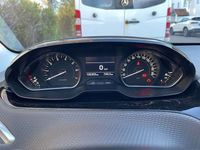 gebraucht Peugeot 208 PureTech 110 Stop & Start Allure