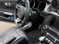 Second-hand Ford Mustang 317 CP (233 kW) 2017 Argintiu Cabrio