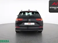 Gebraucht VW Golf VIII Style 150 PS (110 kW) 2023 Deep black perleffekt Kombi