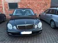Gebraucht Mercedes E500 Elegance 306 PS (225 kW) 2002 Grau Limousine