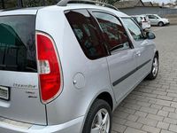 Gebraucht Skoda Roomster 86 PS (63 kW) 2009 Silber Van / Kleinbus