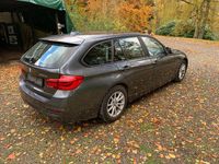 Gebraucht BMW 320 Comfort Edition 190 PS (139 kW) 2016 Grau Kombi