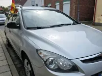 Gebraucht Hyundai i30 109 PS (80 kW) 2010 Silber Kombi