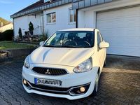 Gebraucht Mitsubishi Space Star Basis 71 PS (52 kW) 2019 Weiß Kleinwagen
