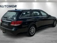 Używany Mercedes E220 170 KM (125 kW) 2013 Czarny Sedan/Limuzyna