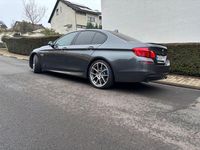 Gebraucht BMW 535 313 PS (230 kW) 2015 Grau Limousine
