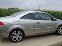 Gebraucht Ford Focus Cabriolet Titanium 145 PS (106 kW) 2010 Silber Cabrio