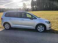 Gebraucht VW Touran 150 PS (110 kW) 2019 Silber Van / Kleinbus
