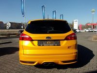 Gebraucht Ford Focus ST 250 PS (183 kW) 2017 Gelb Limousine