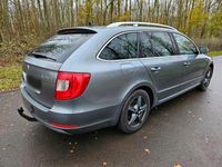 Gebraucht Skoda Superb 160 PS (117 kW) 2012 Grau Kombi