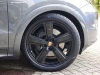 Second-hand Porsche Cayenne 470 CP (345 kW) 2024 Gri SUV
