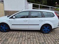 Gebraucht Ford Focus 100 PS (73 kW) 2007 Weiß Kombi