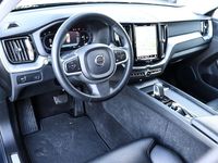 Gebraucht Volvo XC60 Momentum 197 PS (144 kW) 2021 Blau SUV