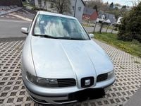 Usata Seat Leon 180 CV (132 kW) 2000 Argento Utilitaria