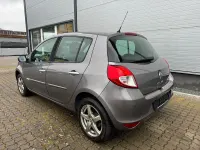 Gebraucht Renault Clio III Dynamique 103 PS (75 kW) 2011 Grau Limousine