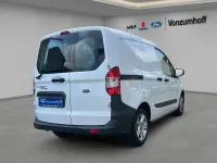 Gebraucht Ford Transit Trend 101 PS (74 kW) 2023 Frozen white Van