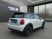 Gebraucht Mini Cooper Chili 136 PS (100 kW) 2021 Weiß Kleinwagen
