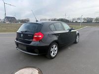 Gebraucht BMW 120 177 PS (130 kW) 2010 Schwarz Kleinwagen