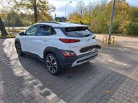 Gebraucht Hyundai Kona Intro Edition 120 PS (88 kW) 2021 Weiß SUV