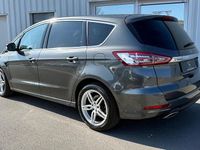 Gebraucht Ford S-MAX Titanium 179 PS (131 kW) 2017 Grau Van / Kleinbus