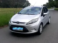 Gebraucht Ford Fiesta 60 PS (44 kW) 2011 Silber Kleinwagen