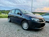 Używany Dacia Sandero 75 KM (55 kW) 2013 Niebieski Hatchback
