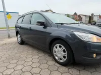 Gebraucht Ford Focus 101 PS (74 kW) 2010 Grau Limousine