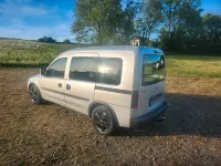 Gebraucht Opel Combo 90 PS (66 kW) 2006 Silber Van / Kleinbus