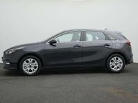 Usado Kia Ceed 140 HP (102 kW) 2025 Prateado Citadino