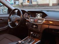 Gebraucht Mercedes E200 136 PS (100 kW) 2010 Silber Limousine