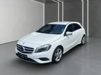Gebraucht Mercedes A200 Urban 136 PS (100 kW) 2015 Weiß Kleinwagen