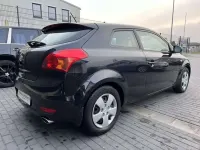 Używany Kia Ceed Vision 90 KM (66 kW) 2010 Czarny Hatchback