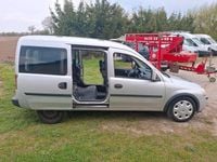 Second-hand Opel Combo 90 CP (66 kW) 2007 Argintiu Monovolum