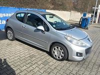 Gebraucht Peugeot 207 74 PS (54 kW) 2011 Grau Kleinwagen