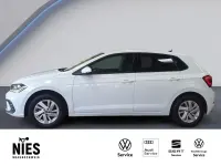 Gebraucht VW Polo Style 95 PS (69 kW) 2023 Weiß Kleinwagen