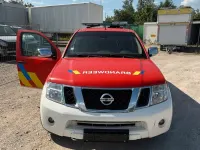 Gebraucht Nissan Navara 163 PS (119 kW) 2011 Rot Pickup