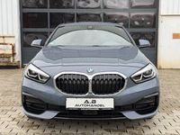 Gebraucht BMW 118 Sport Line 136 PS (100 kW) 2023 Grau Kleinwagen