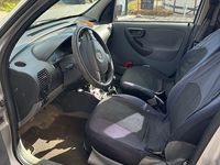 Gebraucht Opel Combo 75 PS (55 kW) 2004 Silber Van / Kleinbus