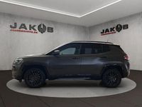 Gebraucht Jeep Compass Limited 179 PS (131 kW) 2021 Verde opaco SUV